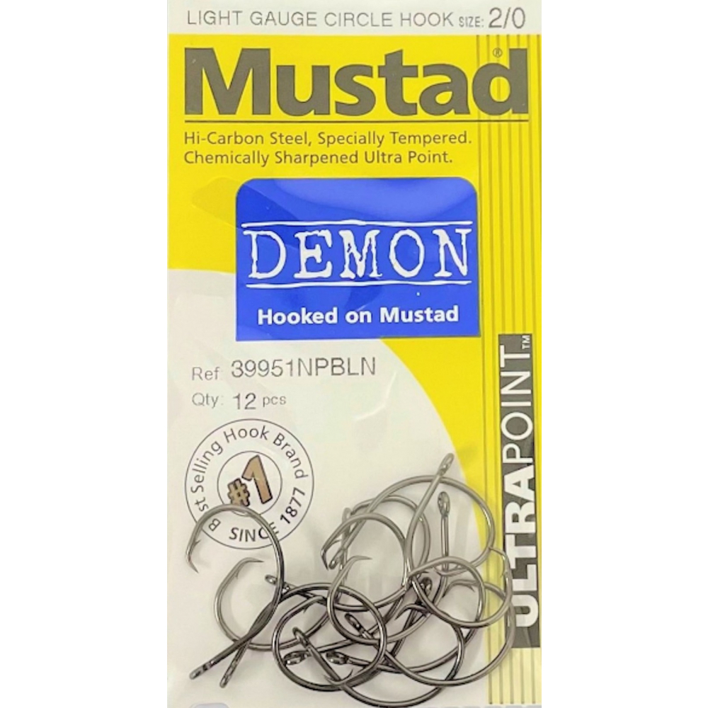 Mustad Circle Hooks 2 / 0 12 Pack